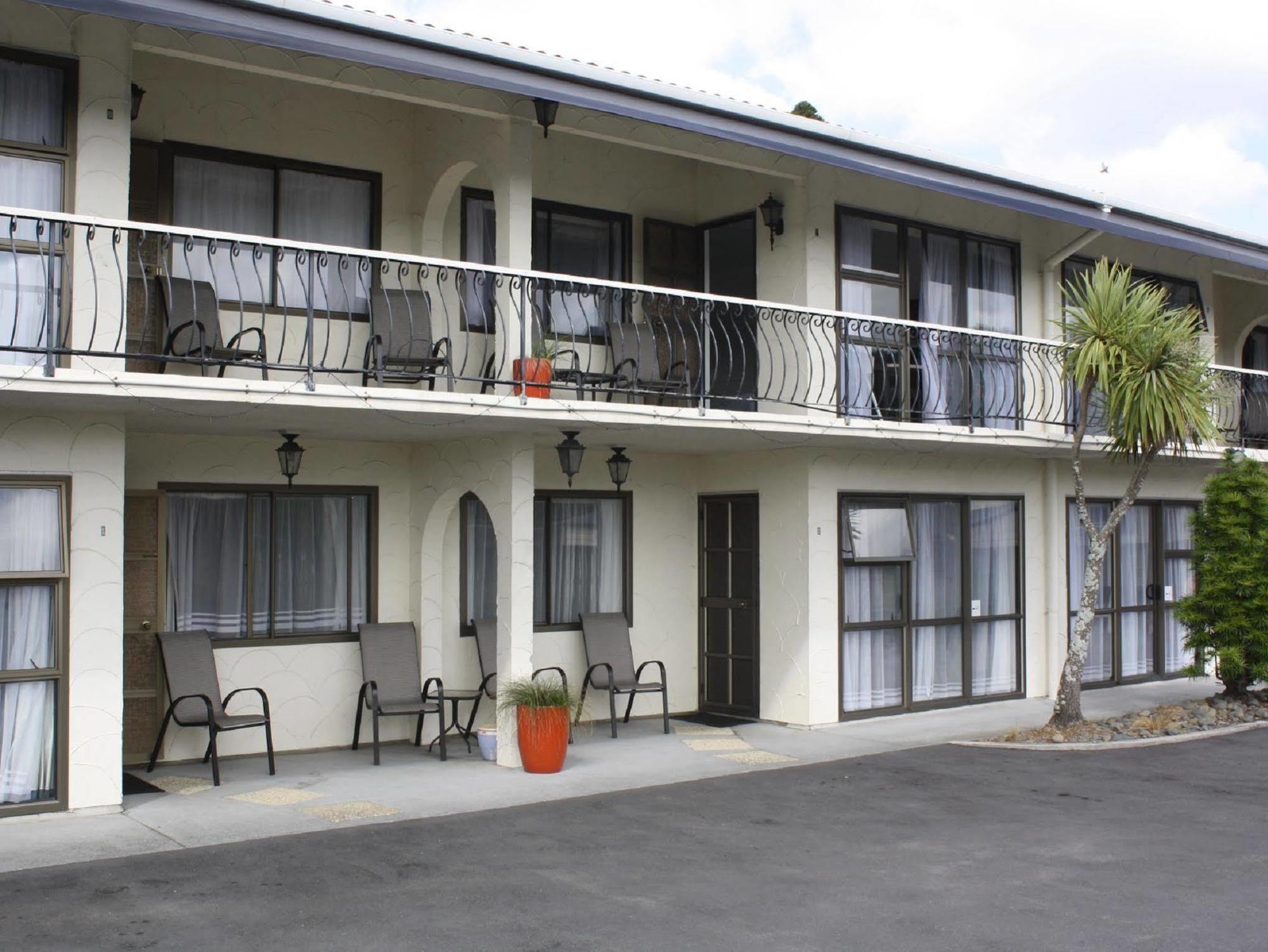 Motel Villa Del Rio Whangarei Exterior photo